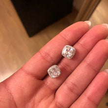 Load image into Gallery viewer, Crystal Earrings