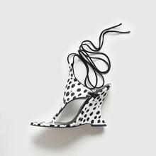 Load image into Gallery viewer, Snazzy Me Heels