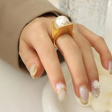 Load image into Gallery viewer, Pearl Point Y-Shaped Ring