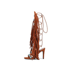 Load image into Gallery viewer, Center Stage Heels