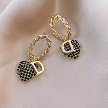 Load image into Gallery viewer, Crystal Gold Necklace