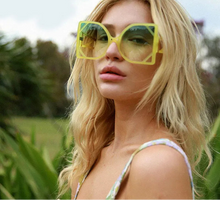 Load image into Gallery viewer, Big Frame Vintage Glasses
