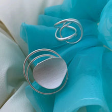 Load image into Gallery viewer, Orbit Loop Sculptural Ring