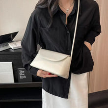 Load image into Gallery viewer, Leather Handbag