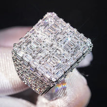 Load image into Gallery viewer, Crystal Ring