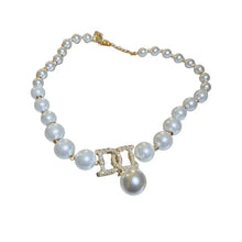 Load image into Gallery viewer, Pearl Necklace