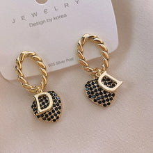 Load image into Gallery viewer, Crystal Gold Necklace