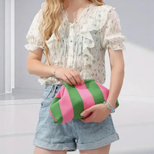 Load image into Gallery viewer, Croc Woven Handbag
