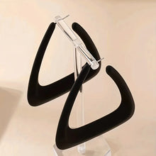 Load image into Gallery viewer, Boutique Earrings