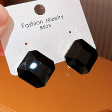Load image into Gallery viewer, Crystal Earrings