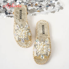 Load image into Gallery viewer, Crystal Flower Slippers