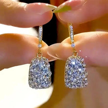 Load image into Gallery viewer, Crystal Necklace