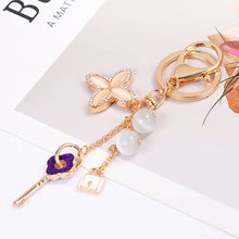 Load image into Gallery viewer, Lucky Clover Rhinestone Keychain