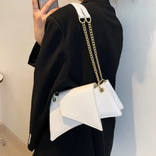 Load image into Gallery viewer, Noir Chain Shoulder Clutch