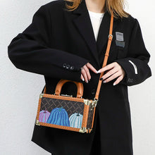 Load image into Gallery viewer, Genuine Leather Box Bag