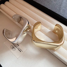 Load image into Gallery viewer, Boutique Bracelet