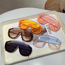 Load image into Gallery viewer, Oversized Pilot Sunglasses