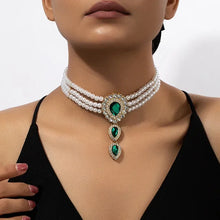 Load image into Gallery viewer, Pearl Necklace