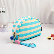 Load image into Gallery viewer, Croc Woven Handbag