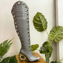 Load image into Gallery viewer, The Ring Leader Statement Boots