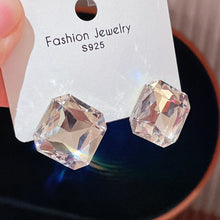 Load image into Gallery viewer, Crystal Earrings