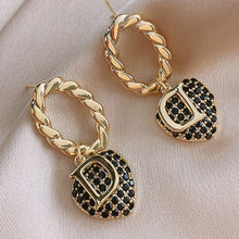 Load image into Gallery viewer, Crystal Gold Necklace
