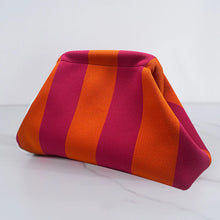 Load image into Gallery viewer, Croc Woven Handbag