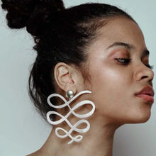 Load image into Gallery viewer, Infinite Squiggle Drop Earrings