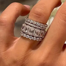 Load image into Gallery viewer, Crystal Ring