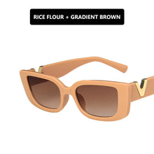 Load image into Gallery viewer, Retro Noir Rectangle Sunglasses