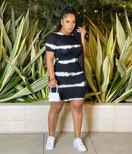 Load image into Gallery viewer, Plus Size Tie Dye Printed Dress
