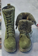 Load image into Gallery viewer, Savvy Fur Boots