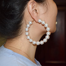 Load image into Gallery viewer, Artificial Pearl Beads Hoop Earrings